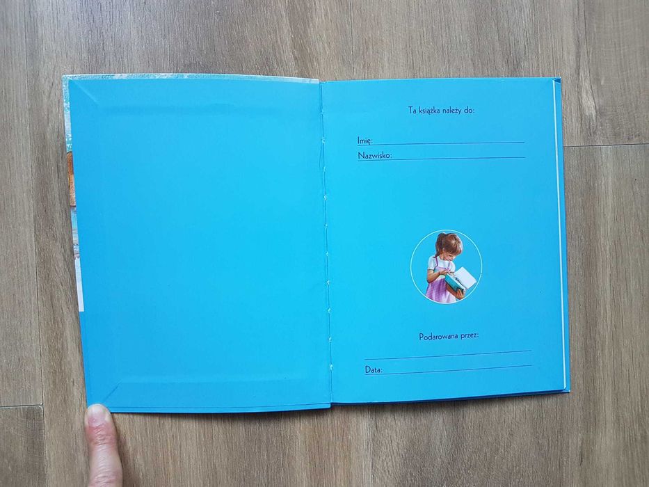 Martynka Zaczynam czytać z Martynką Na kursie pływania wiek 6-8 lat