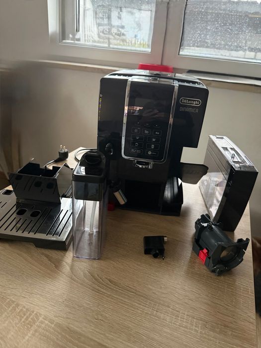 Sprzedam ekspres do kawy De'Longhi Dinamica ECAM350.55B