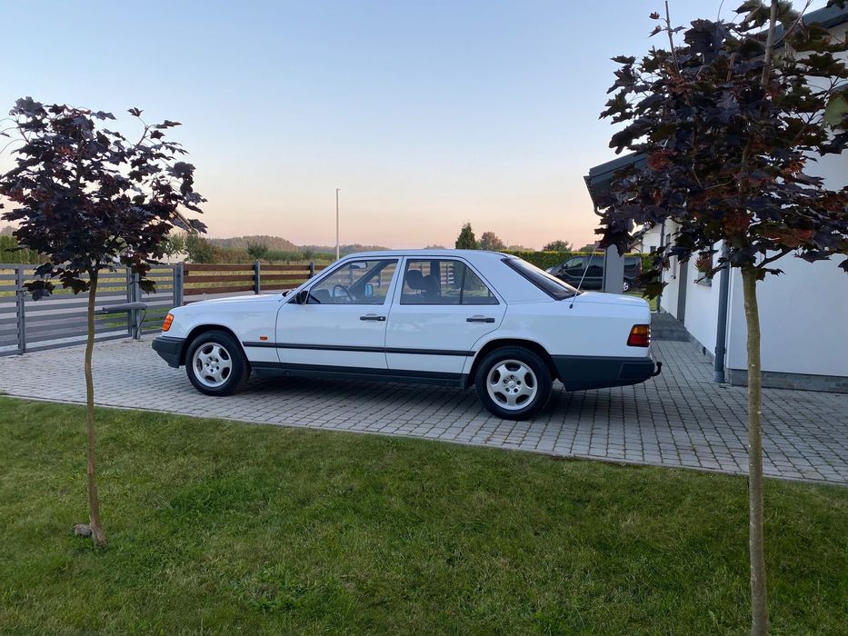 Mercedes-Benz Klasa E W124 Zadbany