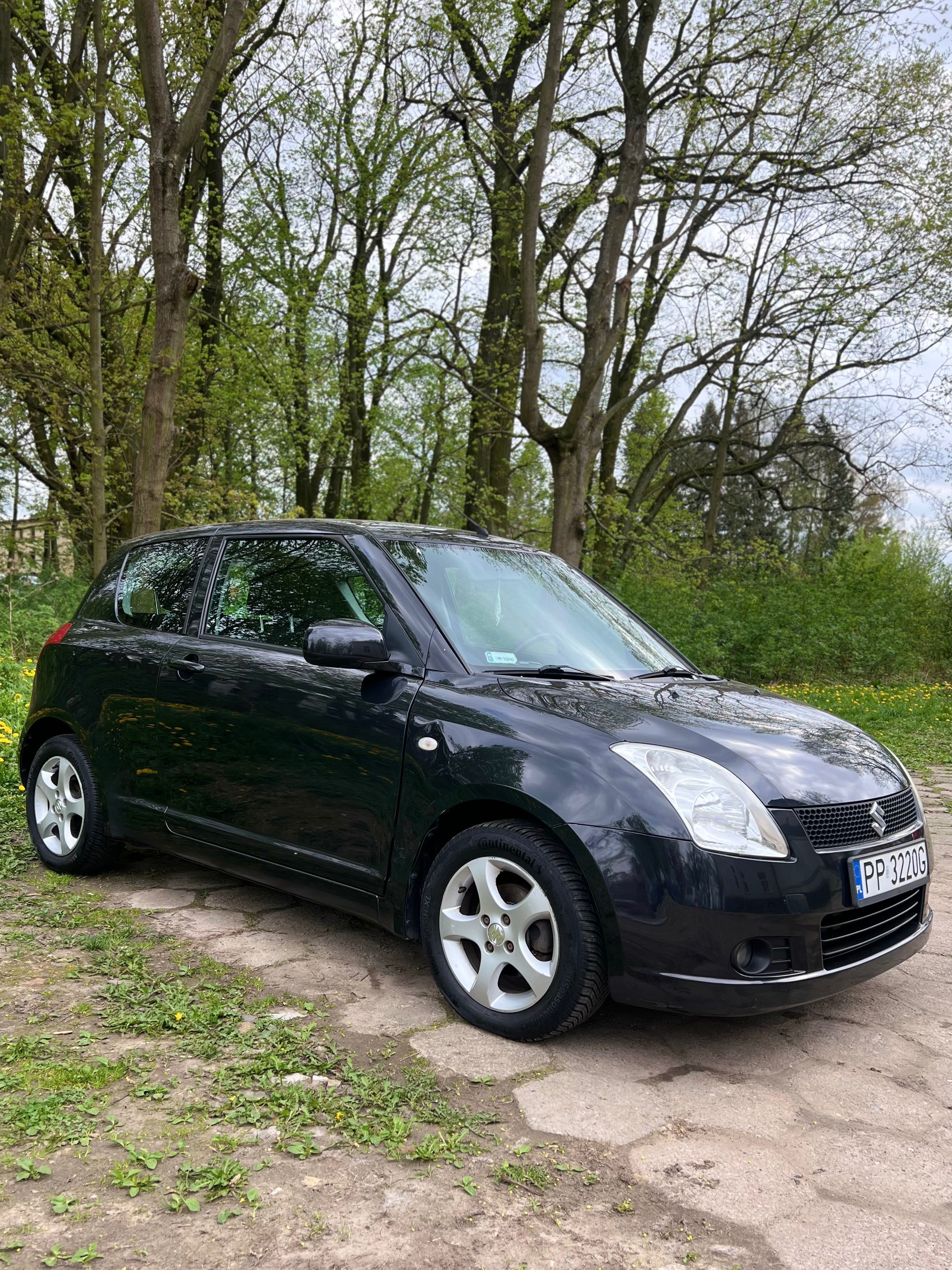 SUZUKI SWIFT 2006. Polski salon, bezkluczykowy, podgrzewane fotele.