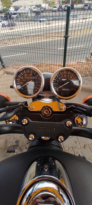Keeway Superlight (pouco usada)