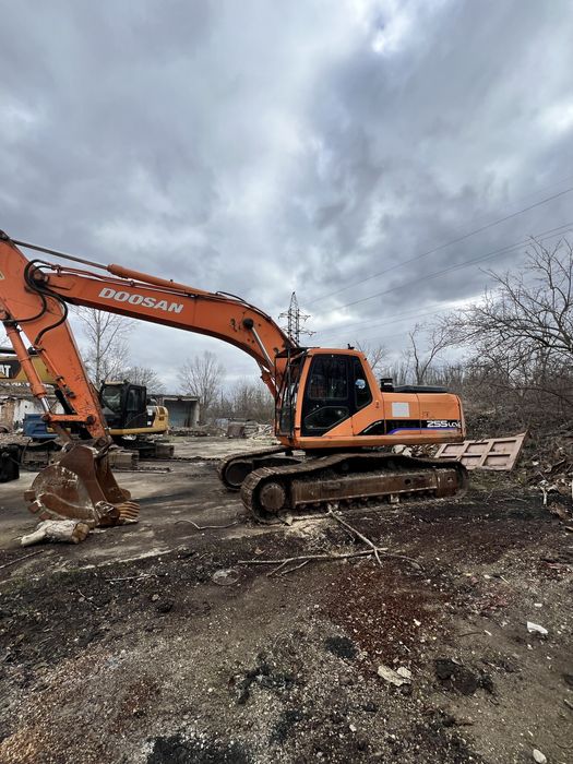 Экскаватор DOOSAN SOLAR 255 LC-V