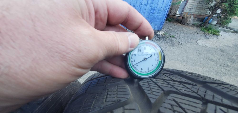 Зимові шини 235 60 R18 Continental TS850P, Pirelli Scorpion Winter