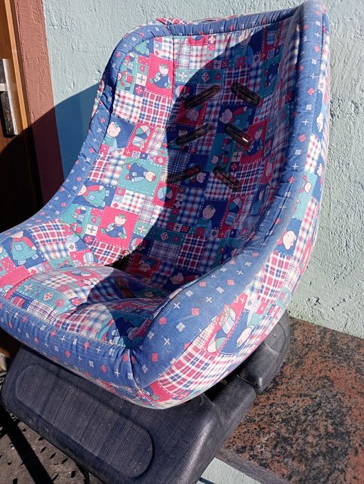 Fotelik dziecięcy tylko bez pasów wygodny szeroki