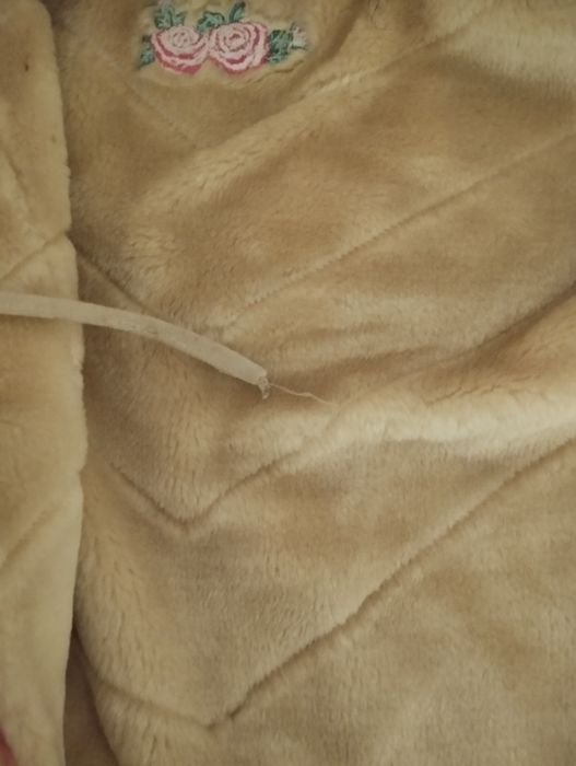 Bezrękawnik dziewczęcy rozmiar 140