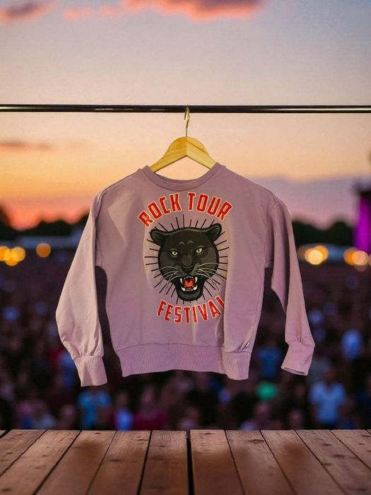 Liliowa, fioletowa bluza dziewczęca z czarną panterą