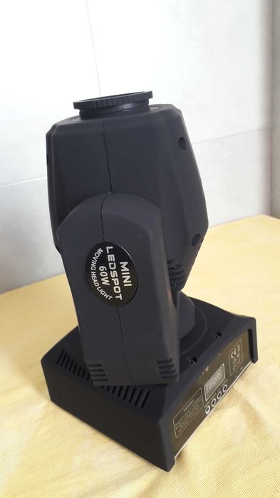 2 x Mini Led (spot e Wash)