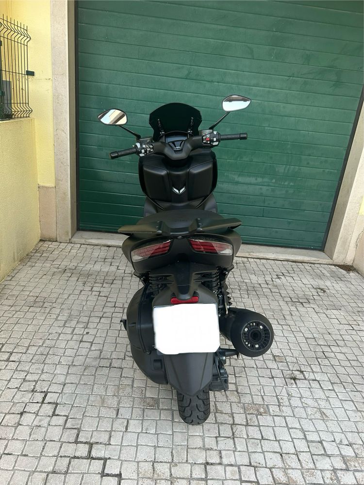 Zontes 125d preta