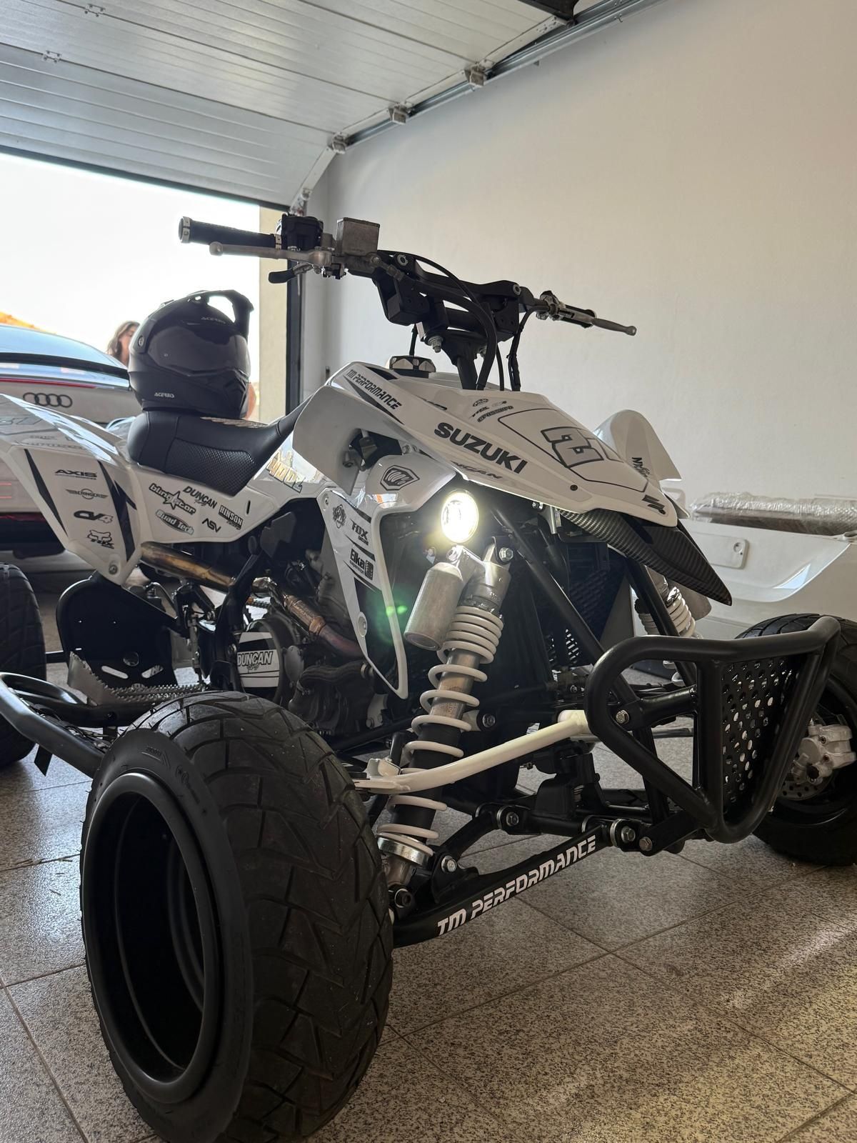 Suzuki LT-Z400 K9