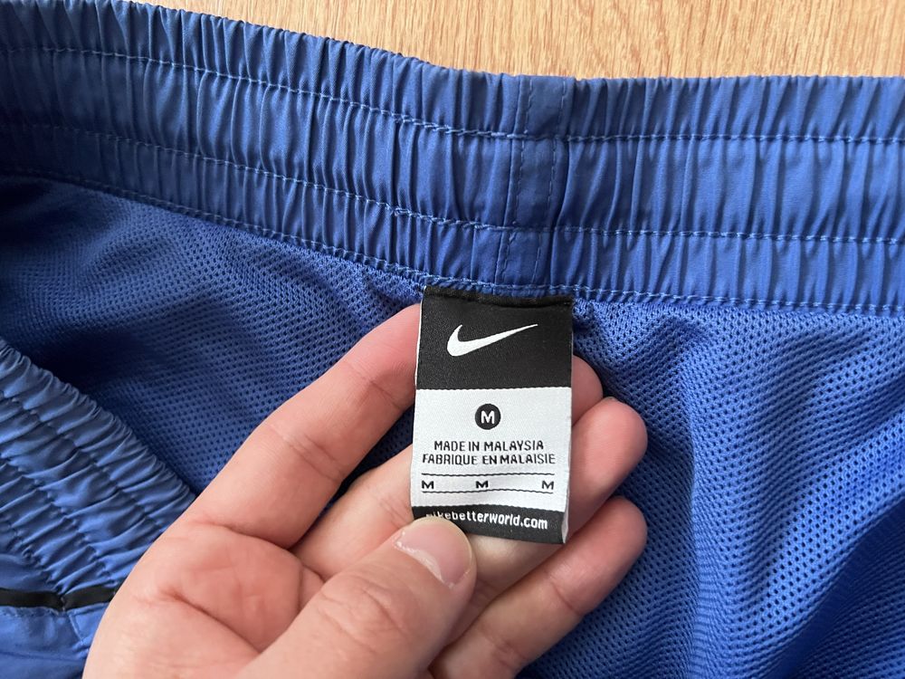 Спортивні шорти Nike з прінтом