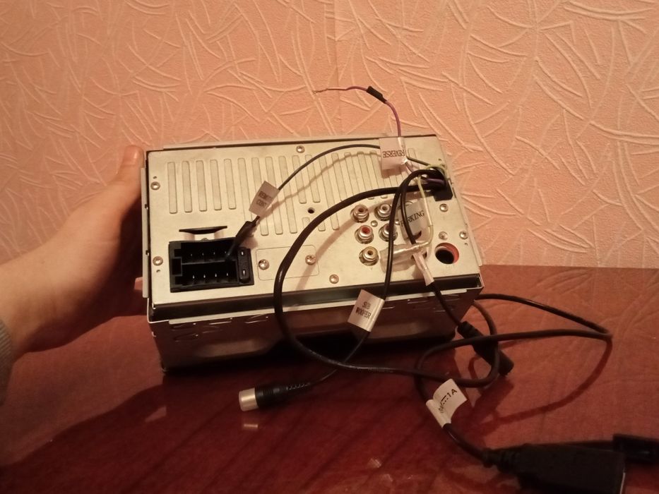 Автомагнітолог KENWOOD