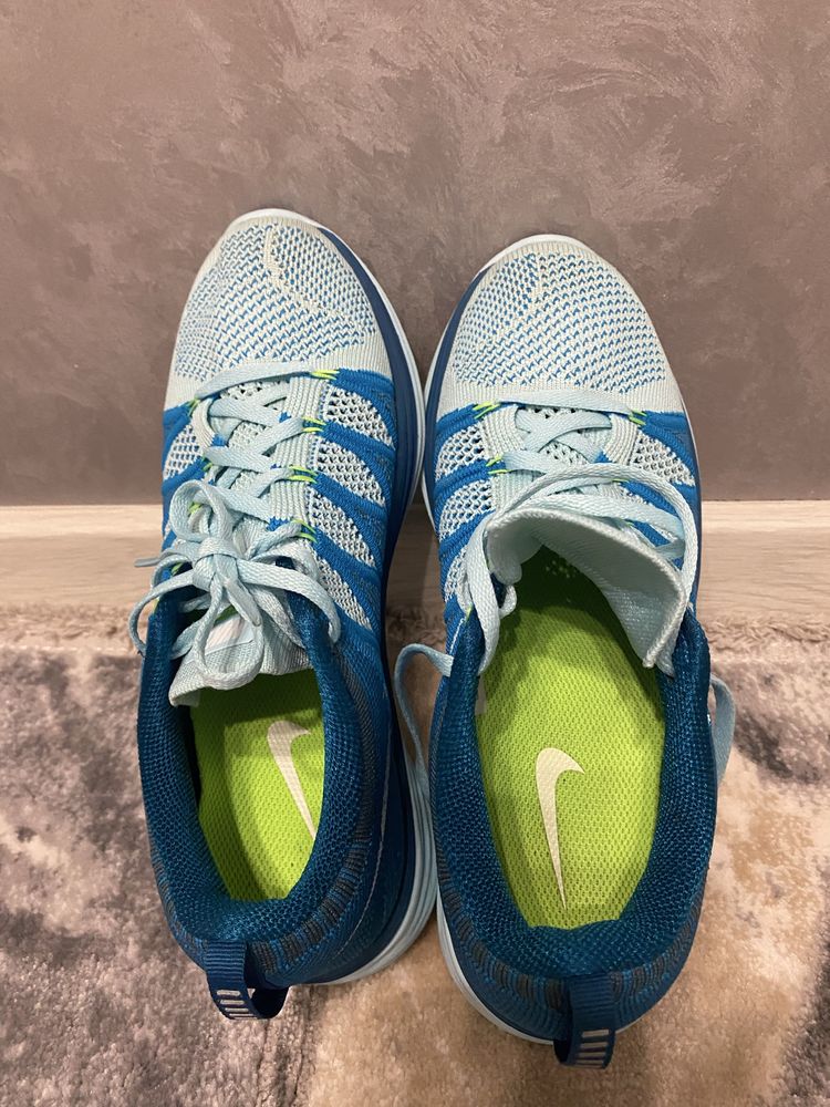 Кросівки для бігу Nike Flyknit Lunar 2