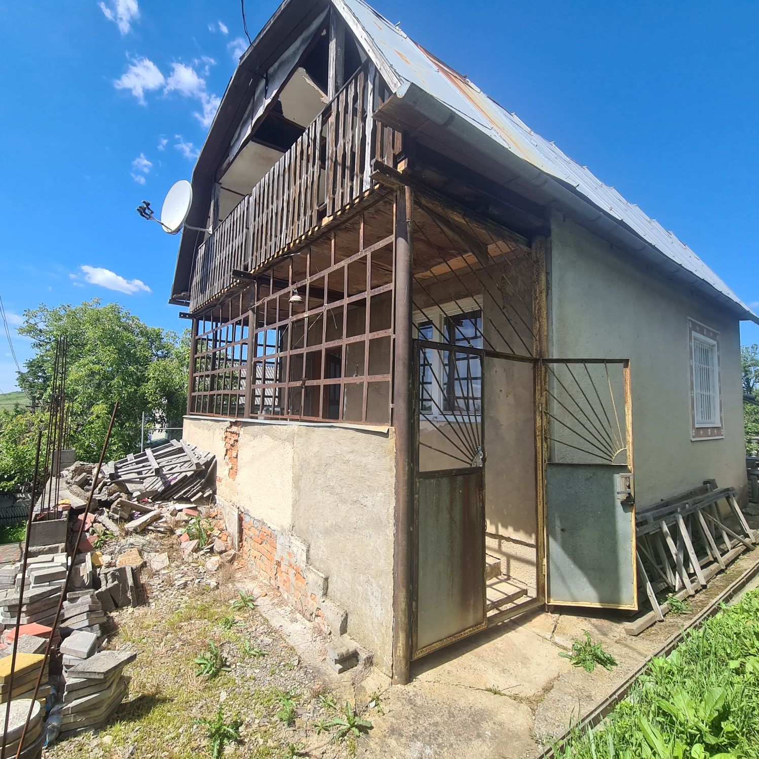 Продається дачний будинок в м.Берегове 1700м від Жайворонку