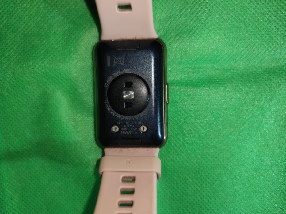 Смарт-годинник Huawei Band 6 FRA-B19