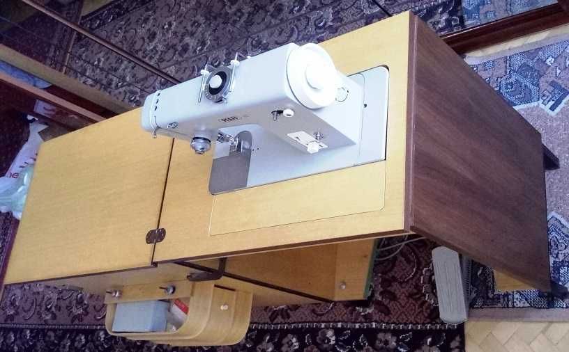 Швейная машина PFAFF 92