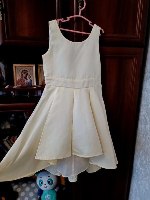 Сукня святкова для дівчинки