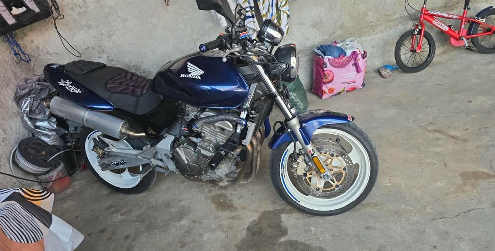 Vendo ou troco Honda Hornet 600 98 pc34