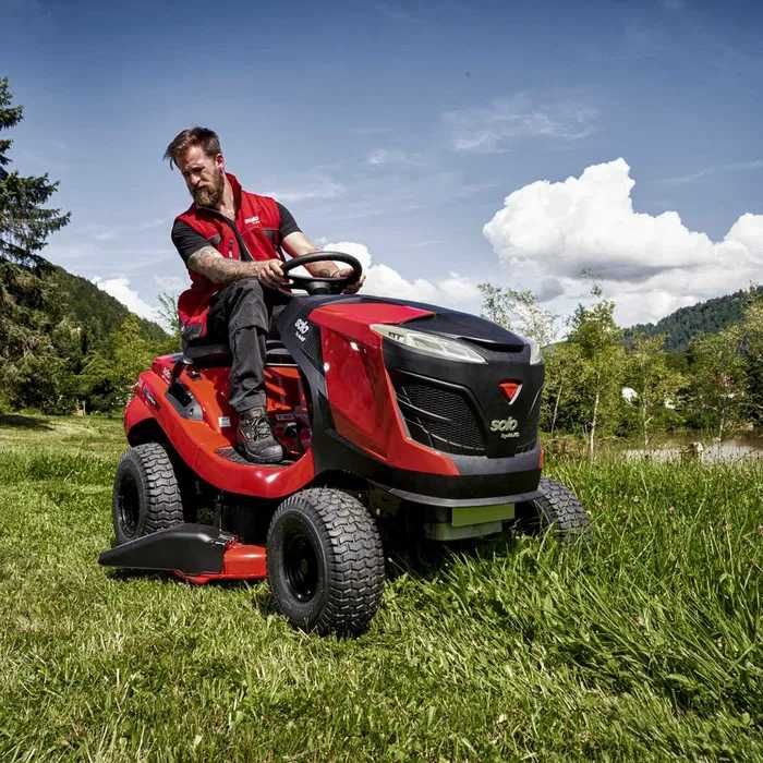 Traktorek AL-KO T18-111.4 HDS-A V2 COMFORT SBA 110cm 18km