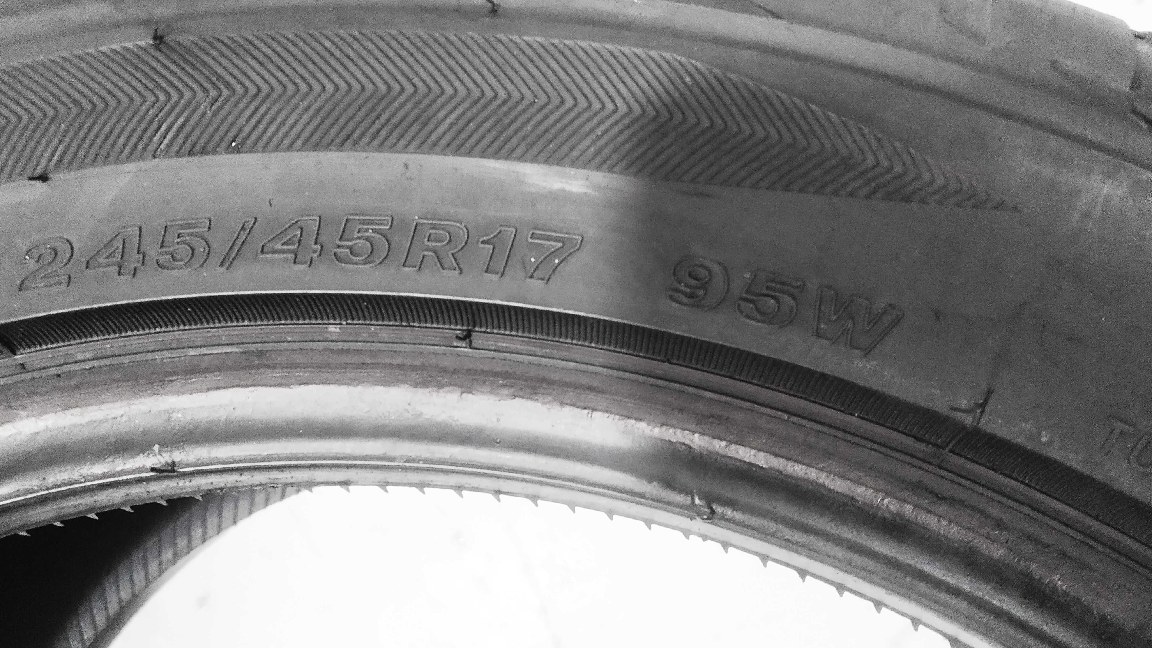 Opona letnia 245/45R17 Bridgestone Potenza S001 7,5mm