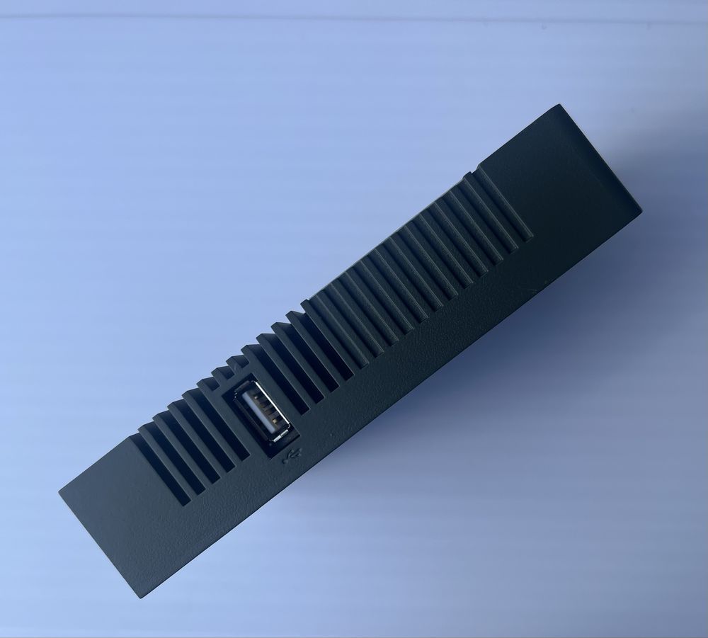 Роутер Mikrotik RB951Ui-2HnD