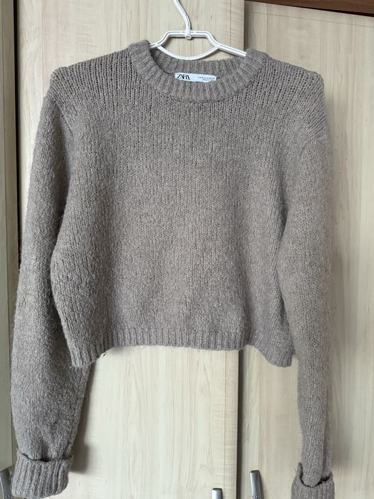 Укорочений Zara бежевого кольору