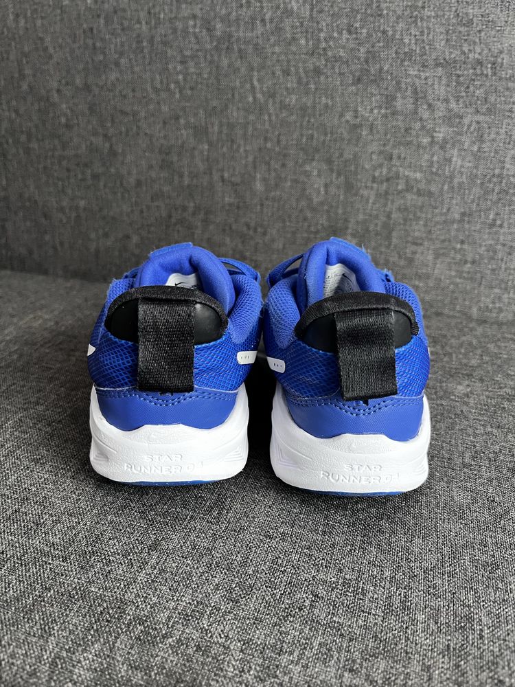 Кросівки для хлопчиків Nike STAR RUNNER 4
