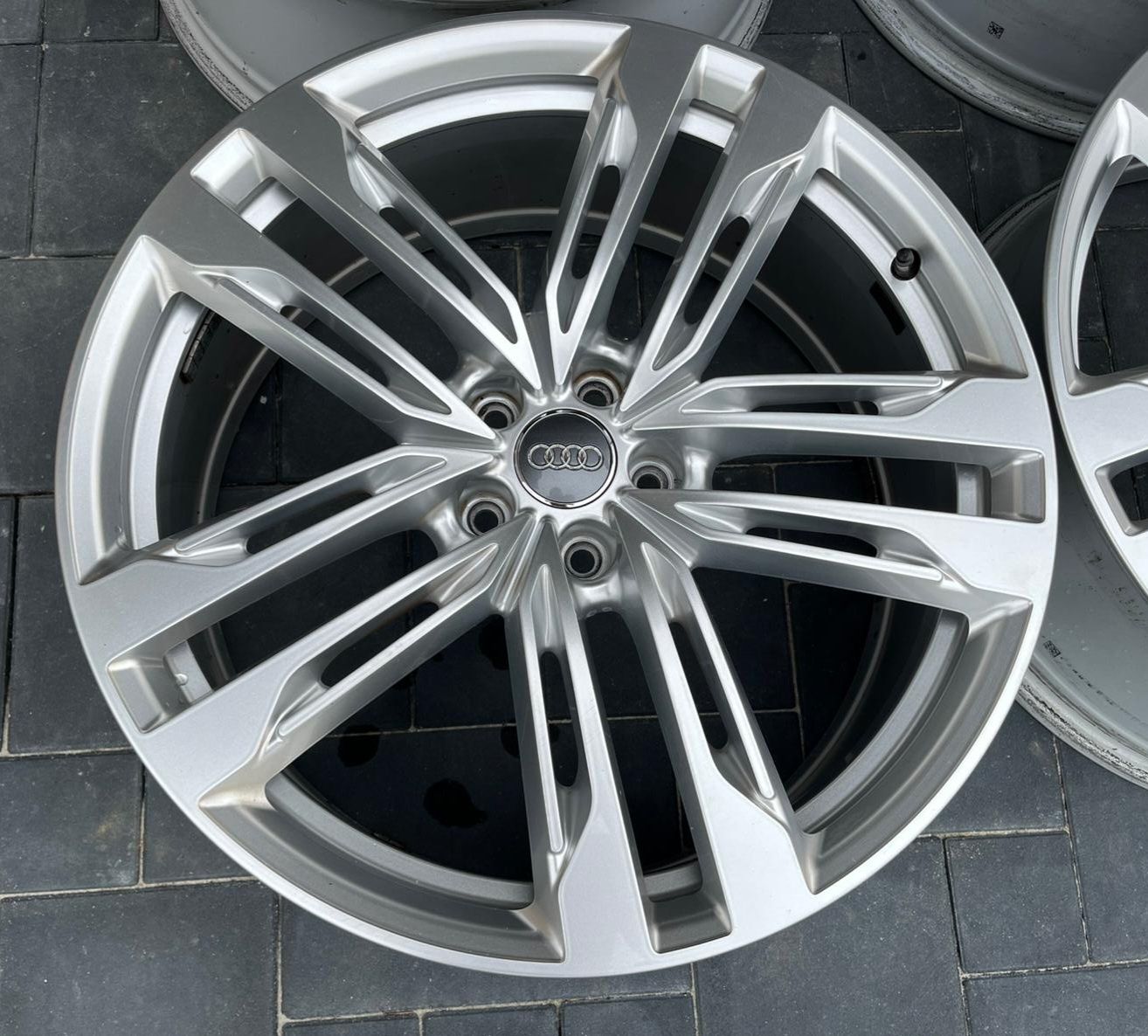Felgi AUDI OE A6 S6 4K 21'' 8,5Jx21 5x112 ET43 2K0