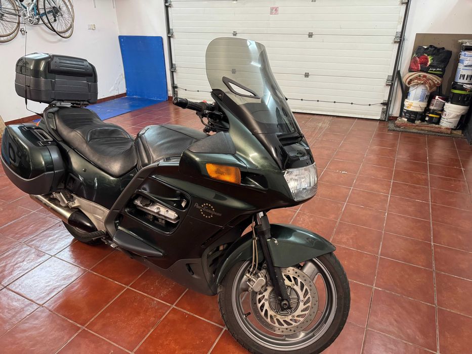 Honda Pan European ST1100, muito bem estimada 54.000KM, 1991