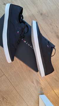 Czarne trampki tommy hilfiger 39