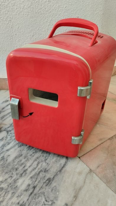 Mini Frigorífico 220 volts / Isqueiro