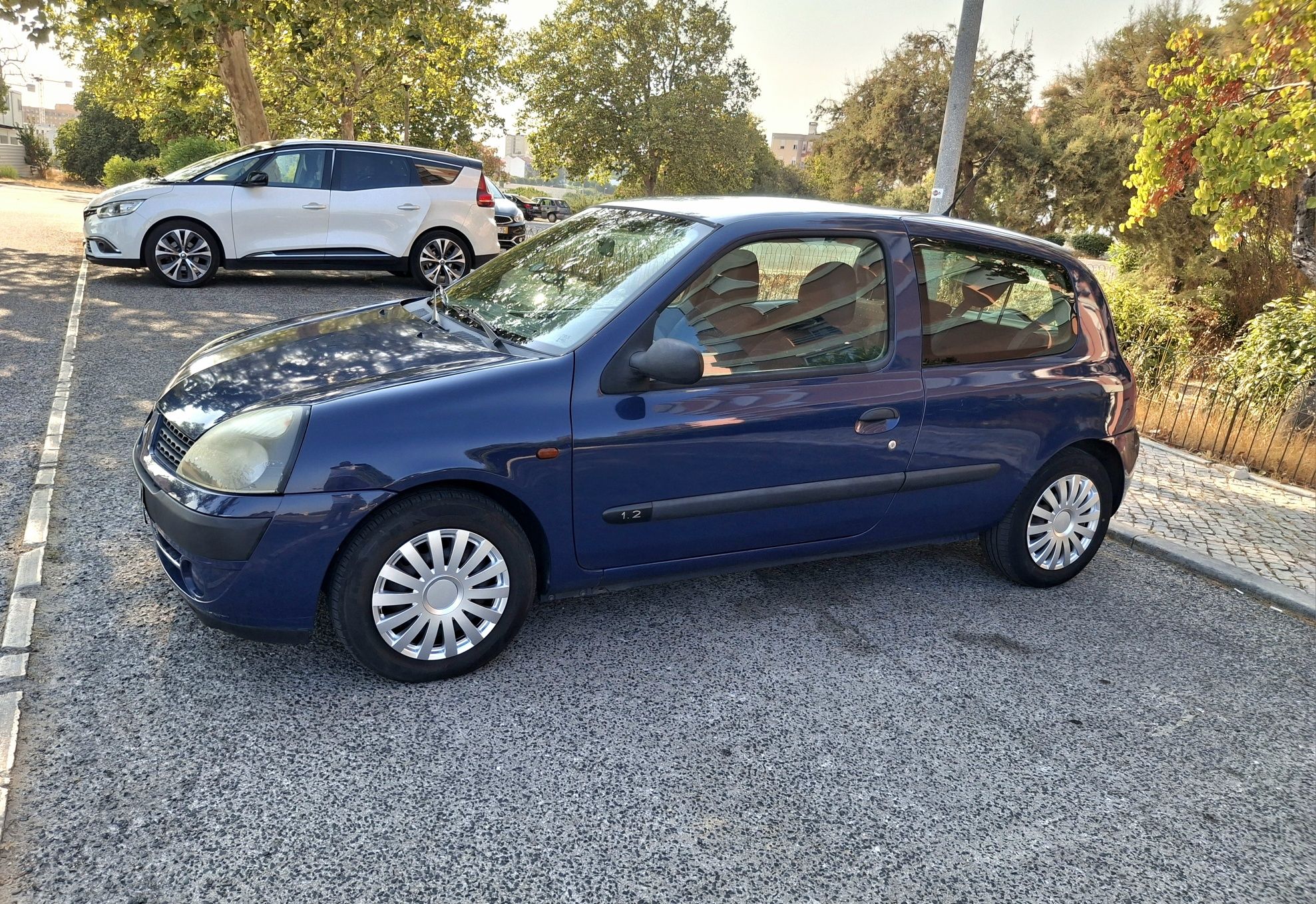 Renault Clio 1.2i 16v com GPL 5Lug