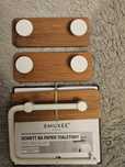 Komplet uchwyt na papier oraz 2x2 wieszaki