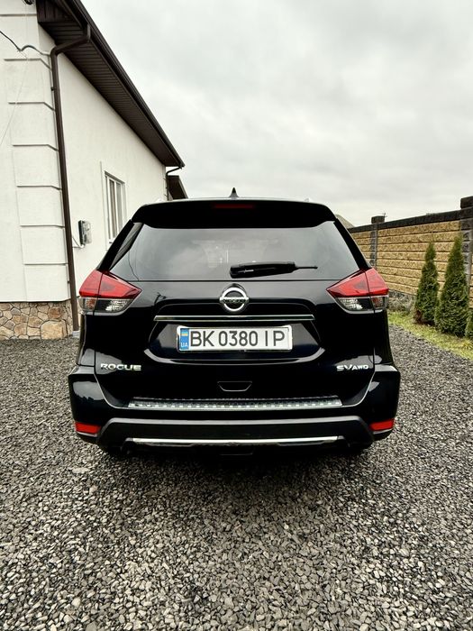 Автомобіль NIssan Rogue Продаж