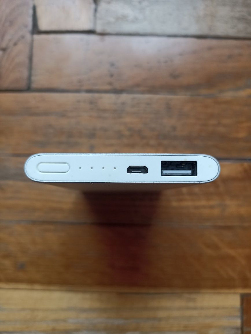 Продам повербанк Xiaomi 5000 mah