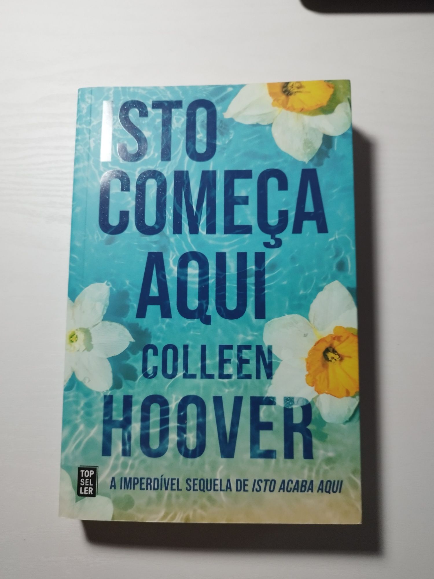 Livro Isto começa aqui