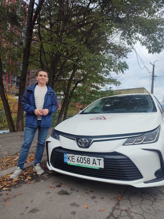 інструктор з водіння приватно