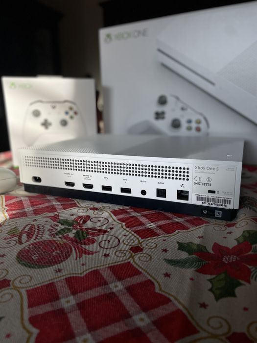 Xbox One 500Gb (Ler a descricão)