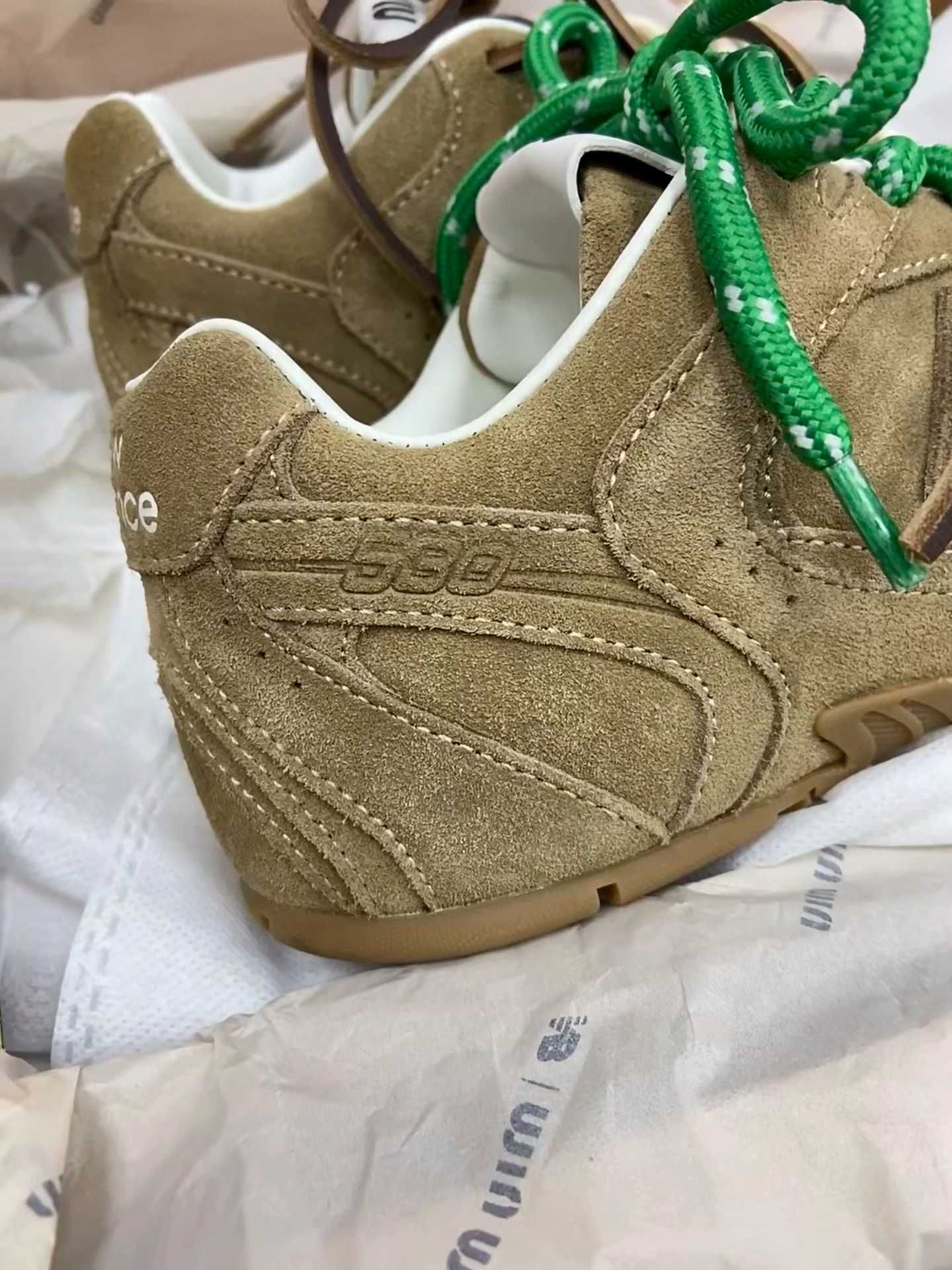 Buty New Balance530SL Miu Miu Ecru Moda Obuwie sportowe rozmiar.45