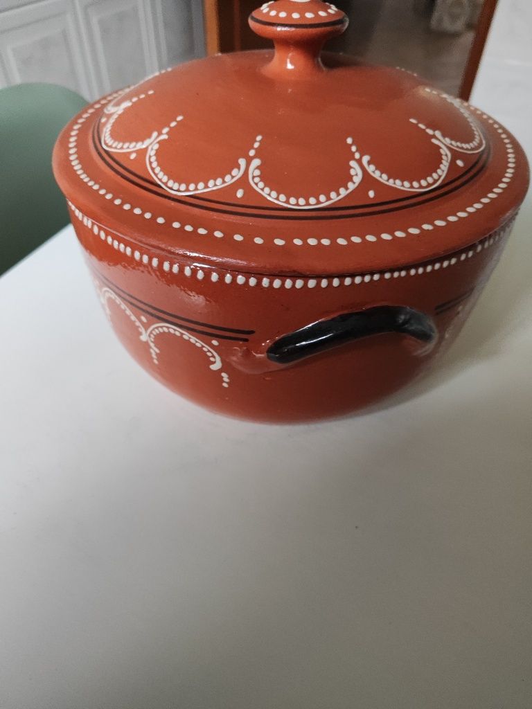 Tacho barro novo com tampa de