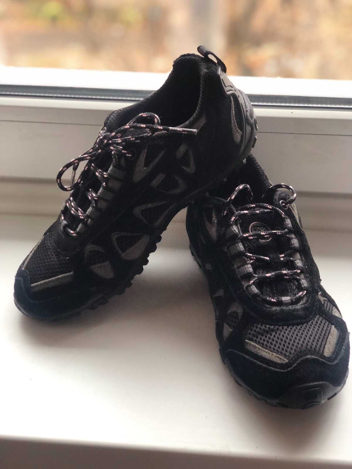 Кросівки Karrimor жіночі р.36