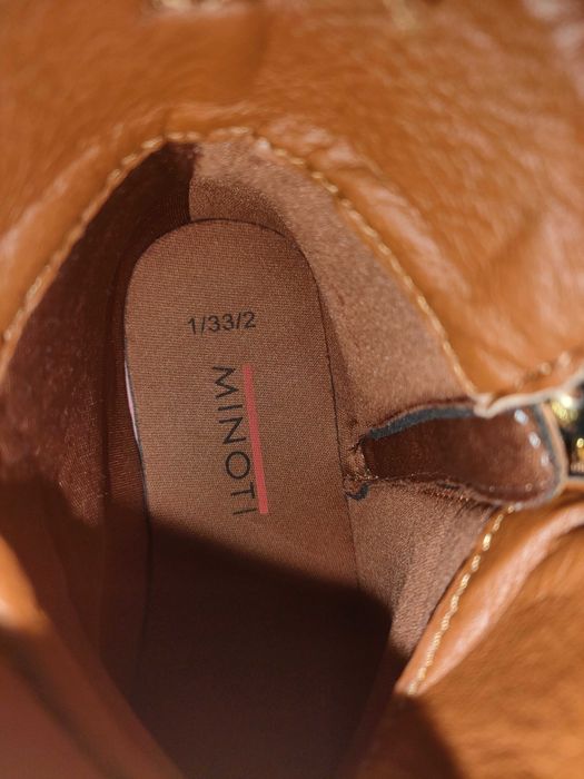 Botki dziewczęce  roz.33 jak nowe Minotti