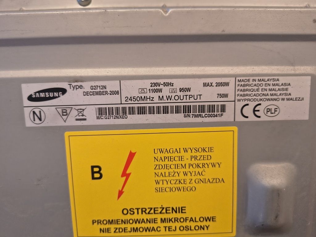 Kuchenka mikrofalowa SAMSUNG