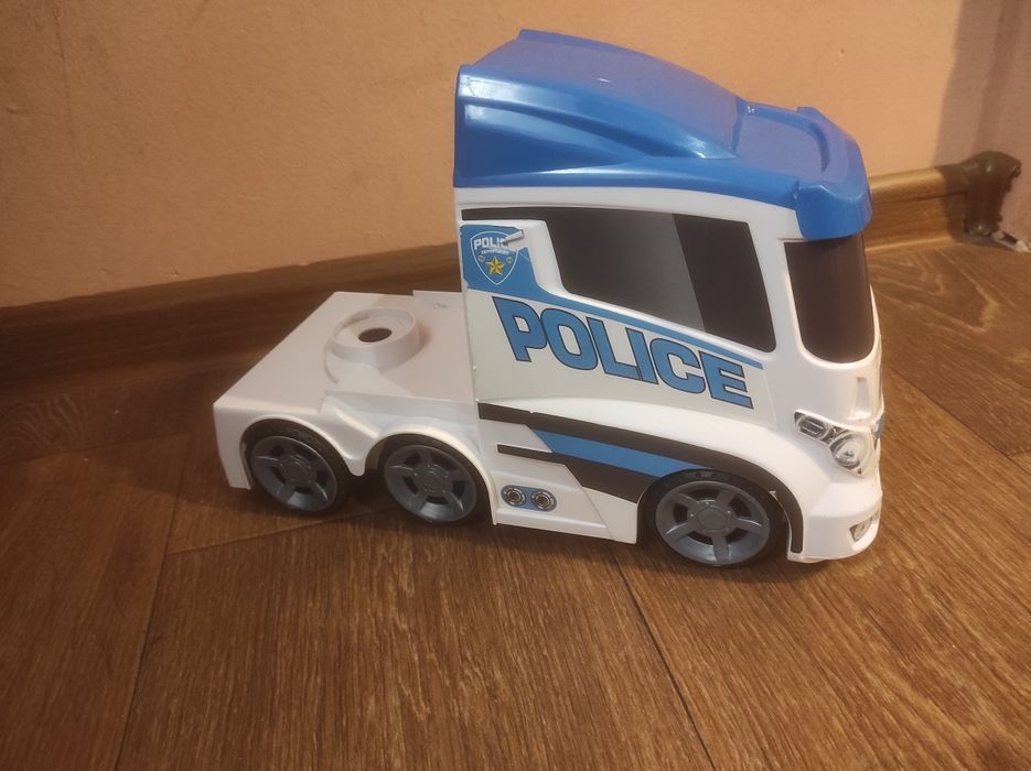 фура поліцейська автовоз машина грузовик