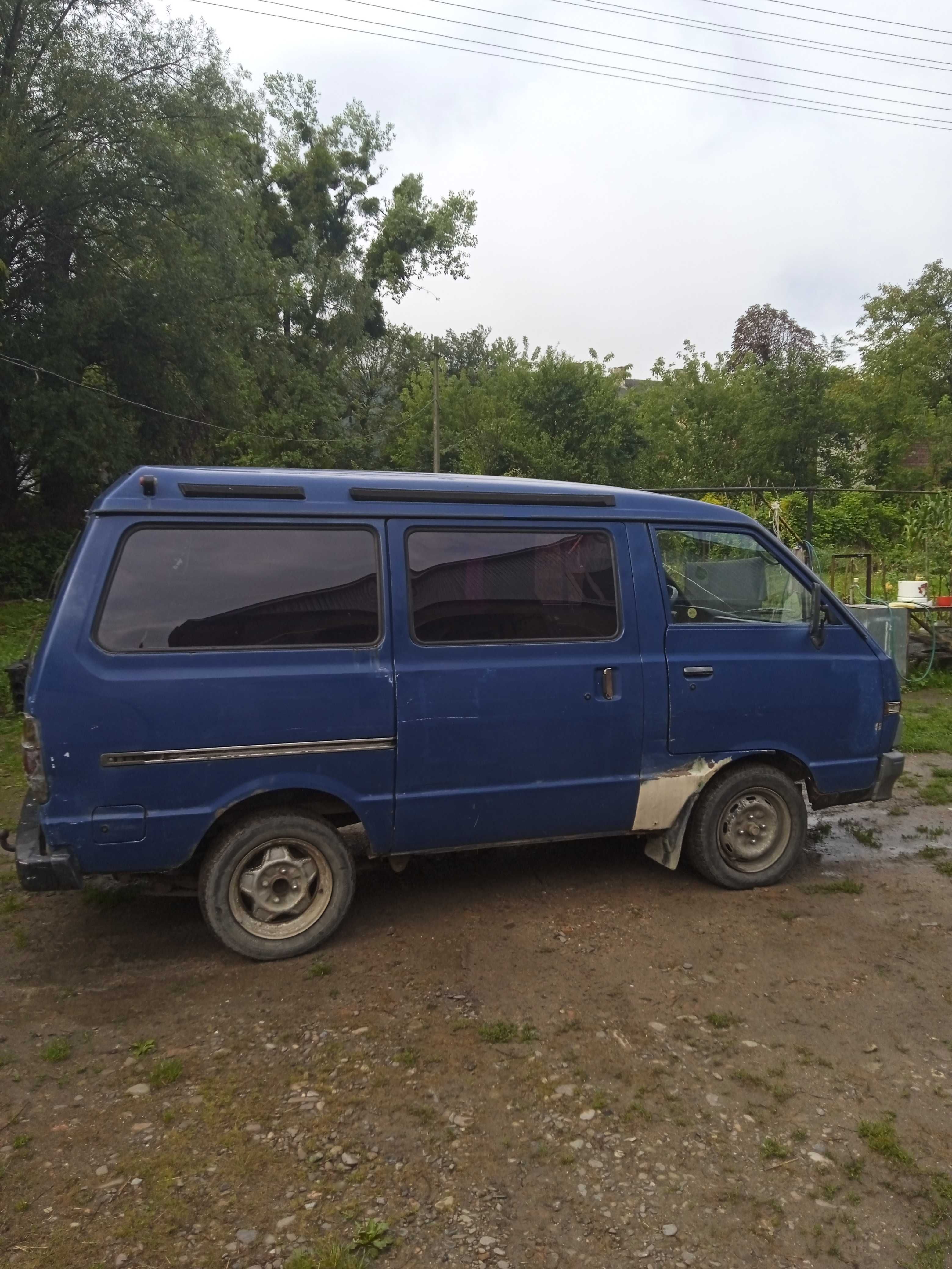 Nissan Vanetta 2.0 дизель 1993 г.в.