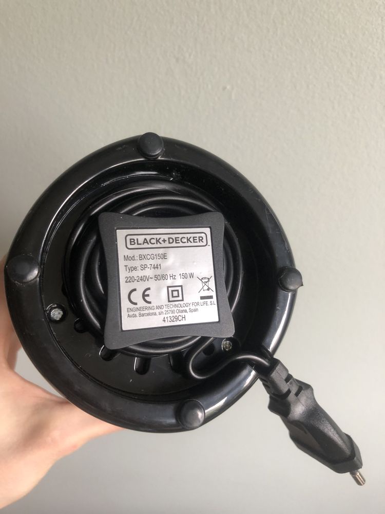 Młynek elektryczny Black&Decker BXCG150E