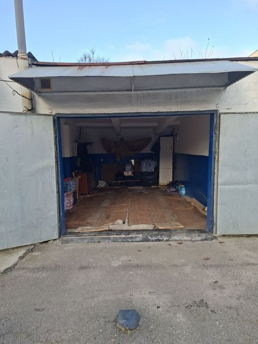 Гараж в центрі міста район галактики