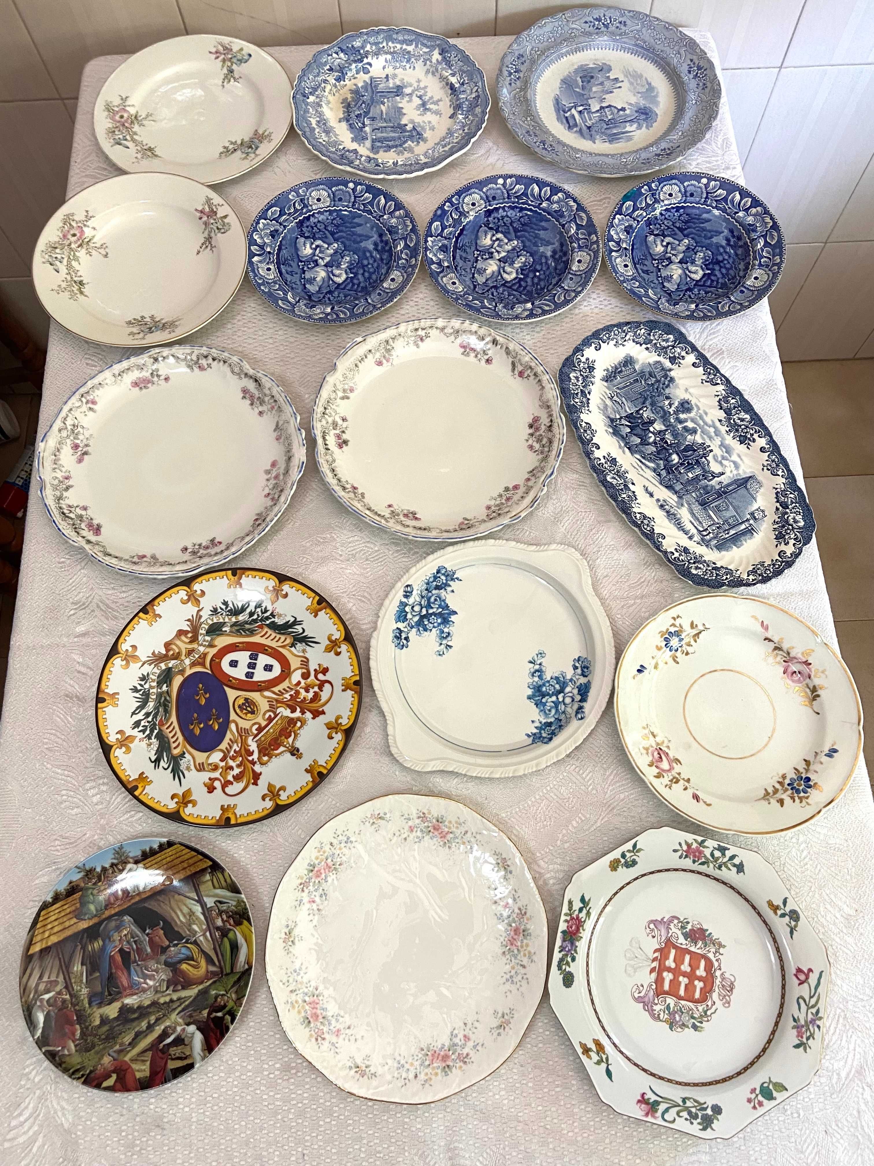 Porcelanas antigas (pratos)