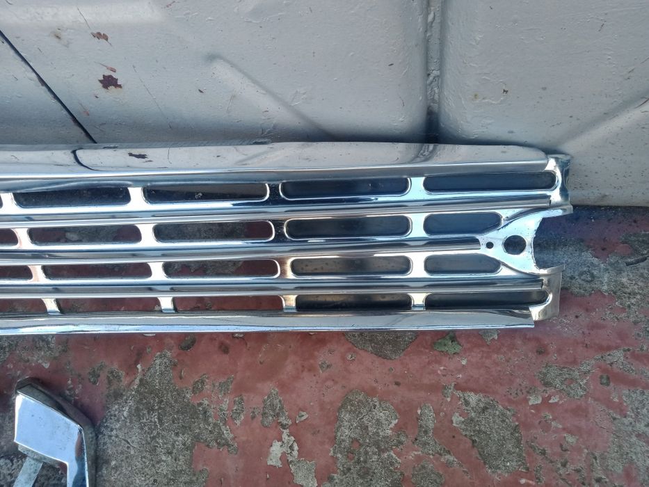 Передняя решетка на 403 ИЭ  МОСКВИЧ ИЭ экспортная