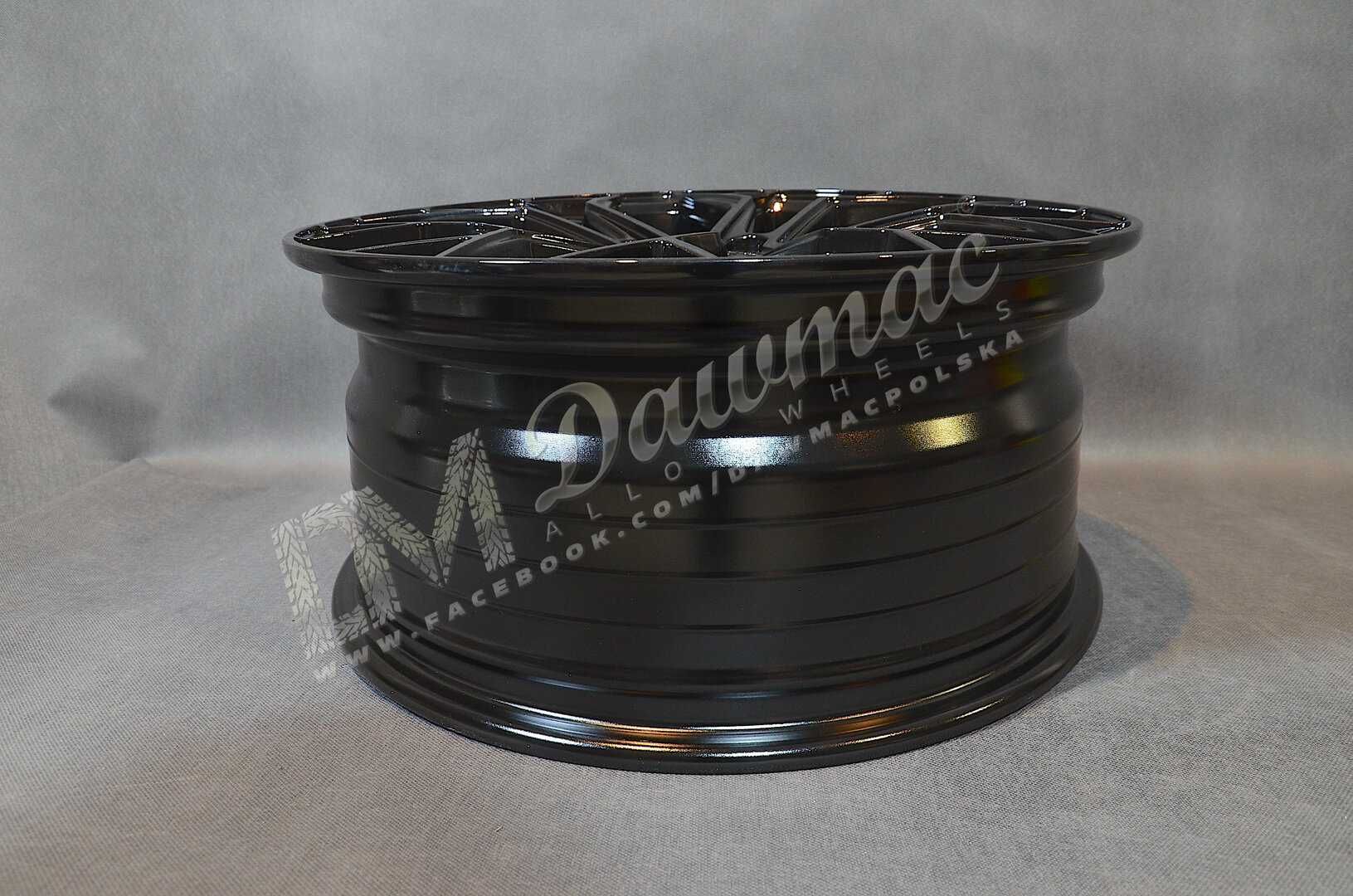 Felgi Seventy9 SCF-H 18" 8J ET45 5x112 Black Glossy