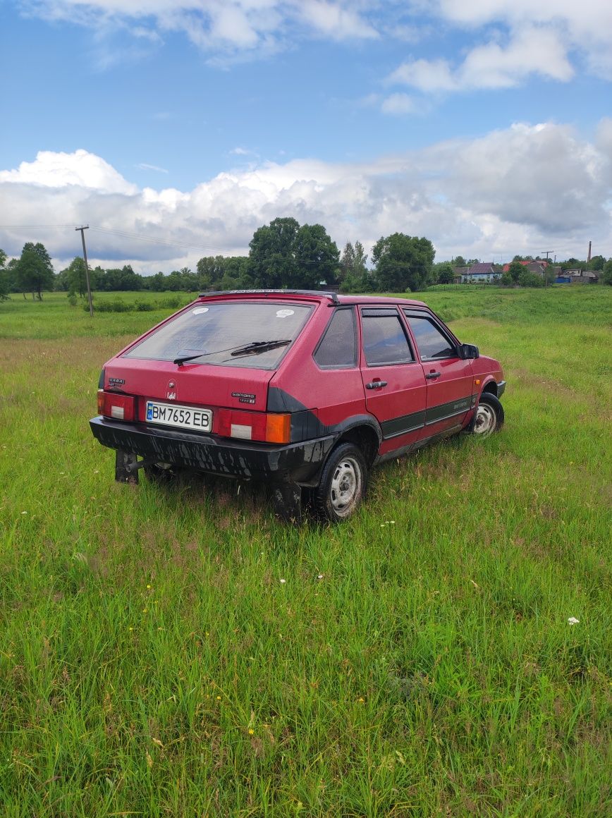 Продам ВАЗ 2109 находу завів та поїхав